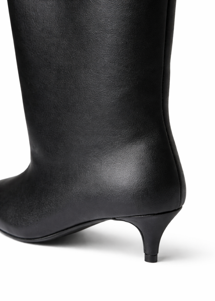 KATE LEATHER BLACK BOOTS